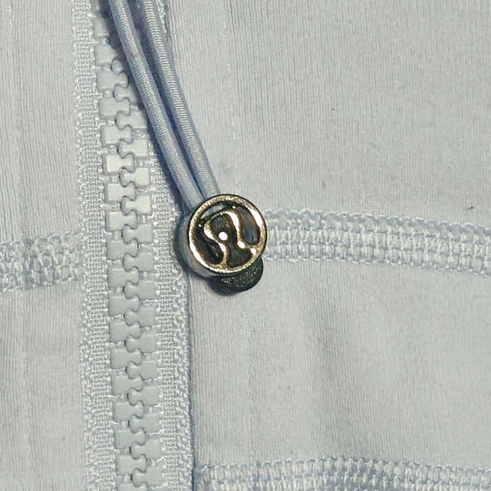Lululemon Define Jacket Women 6 Pastel Blue Full Zip Luon Thumbholes LW4AAWK - Picture 3 of 7